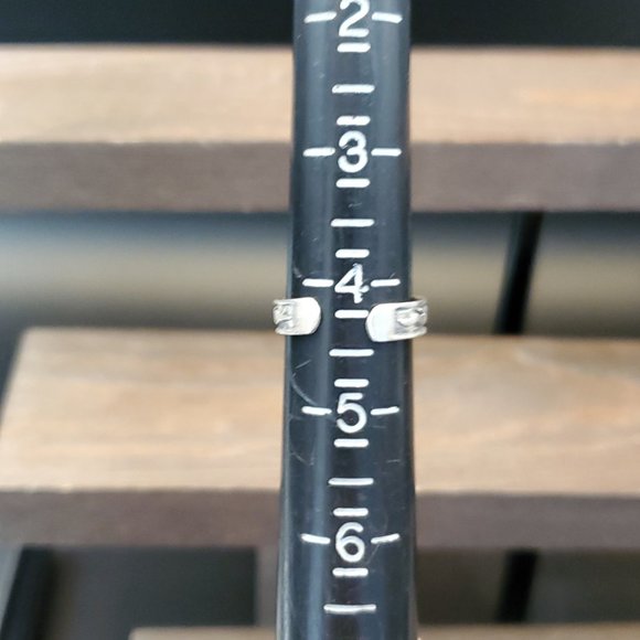 Size 4.25 925 Sterling Silver Tribal Pattern Rustic Toe Ring - Picture 4 of 6